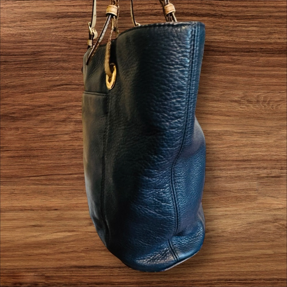Michael Kors Blue and Tan Tote Bag with Signature Charm - Picture 5 of 13